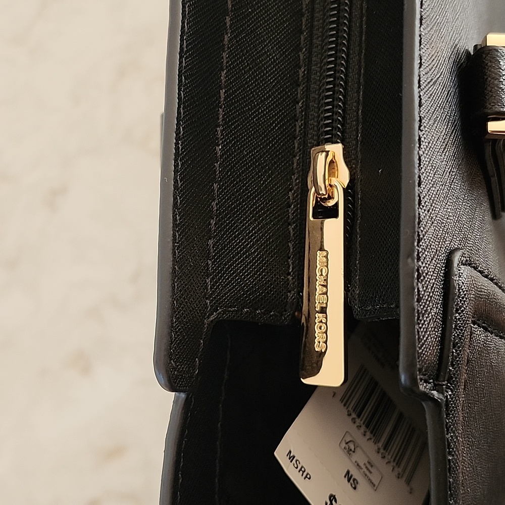 Michael Kors Bag - Picture 8 of 8